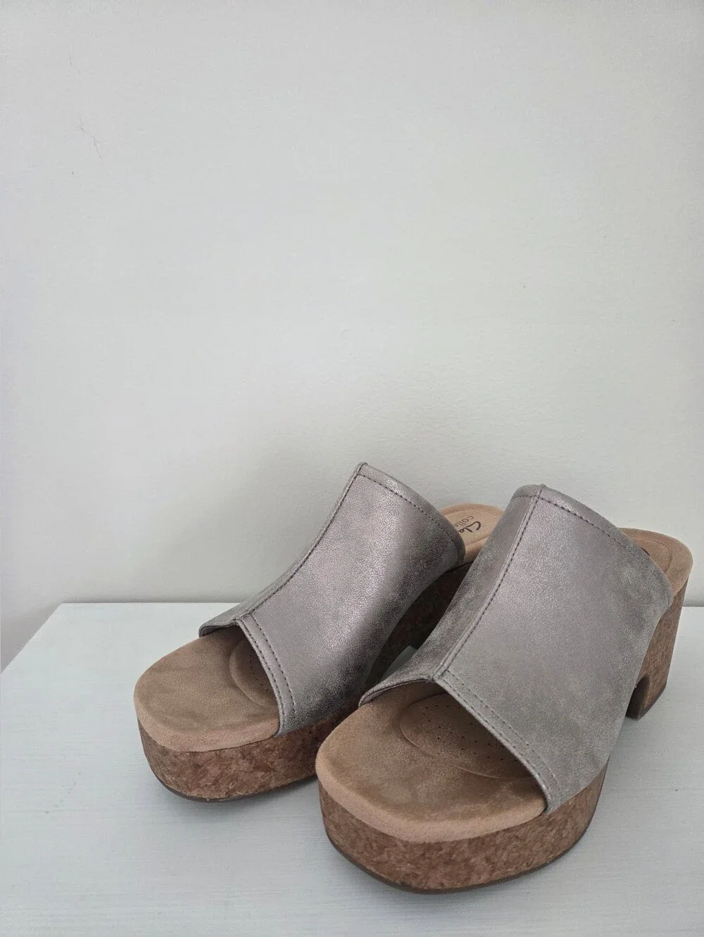 Clarks Comfort Cork Platform Mules - Metallic Silver/Gray